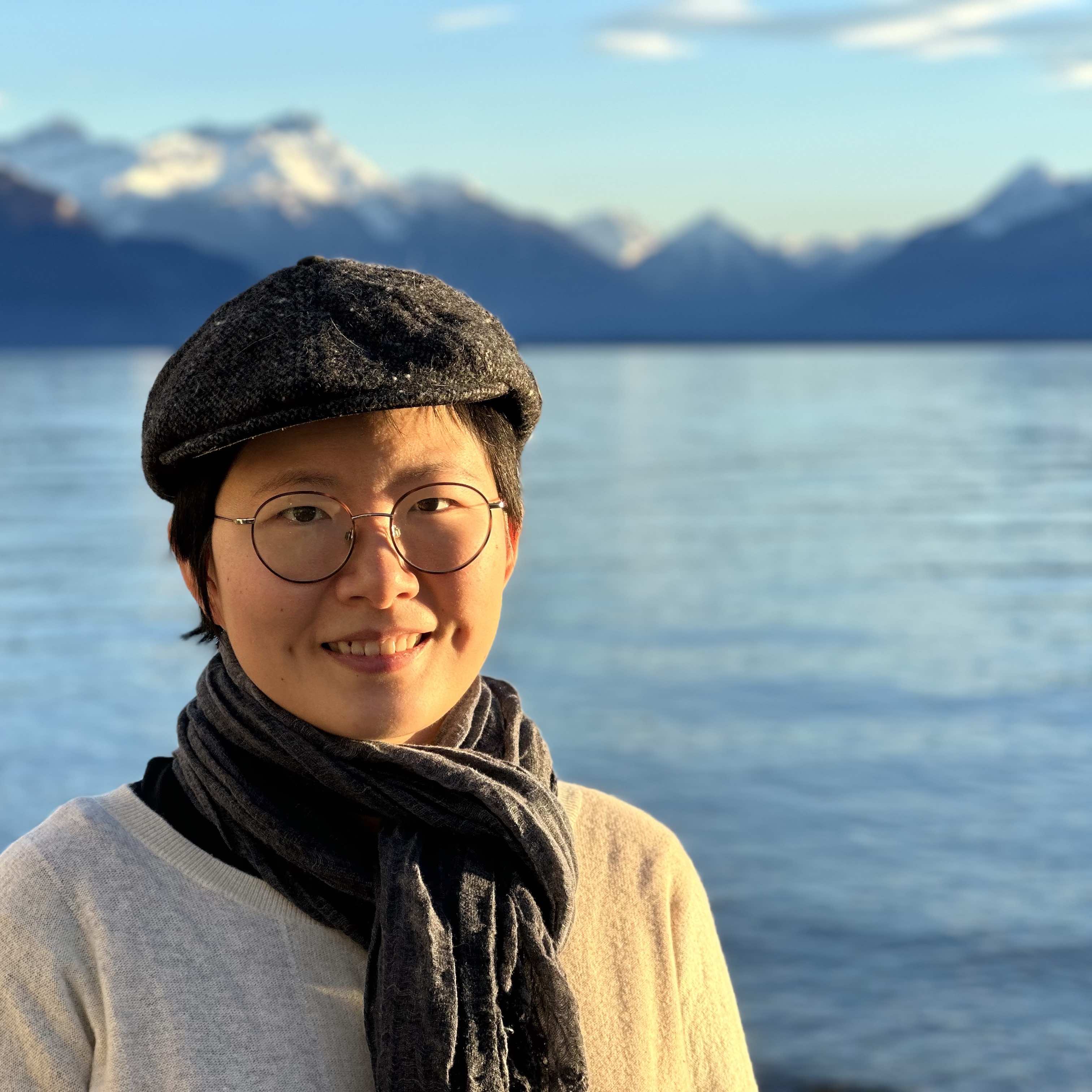 Stella Zhujing Zhang